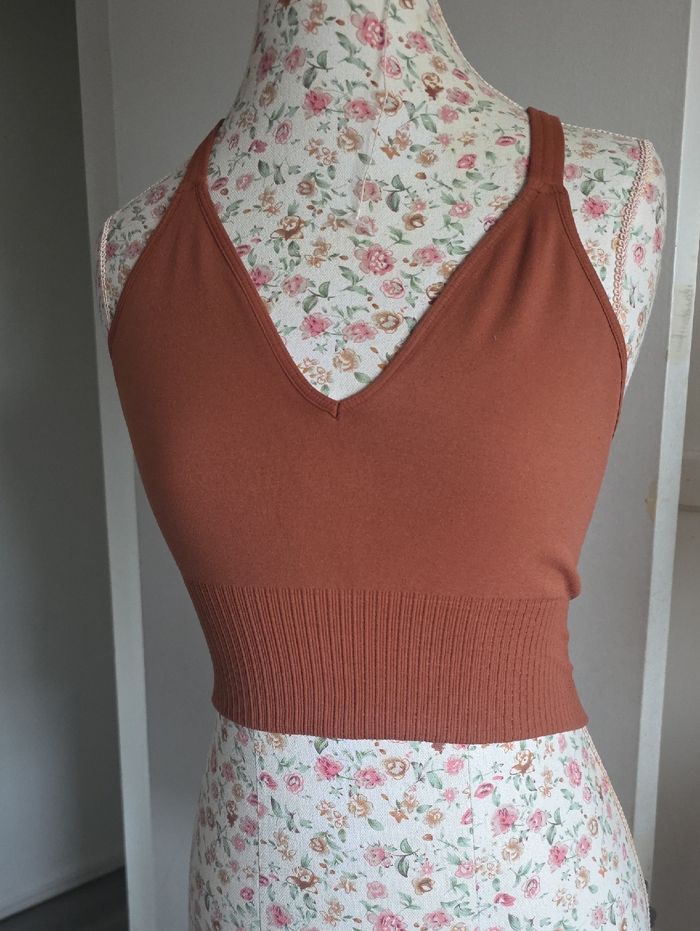 Free People Ribbed V-Neck Cropped Tank Top - Rust